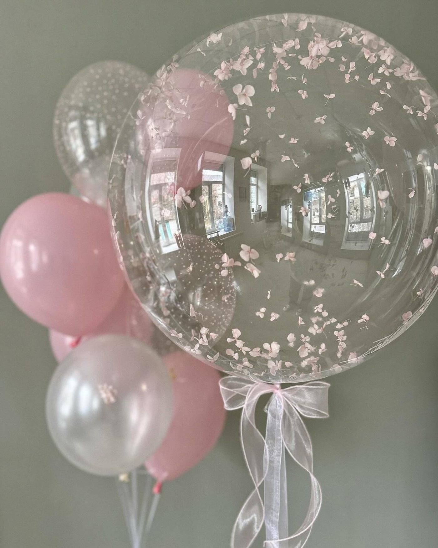 Шар Bubble с лепестками